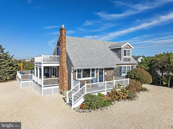 3 WARWICK AVE, Harvey Cedars, NJ 08008