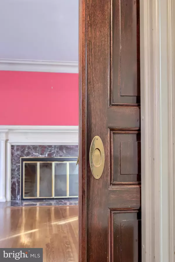 York, PA 17403,146 E SPRINGETTSBURY AVE