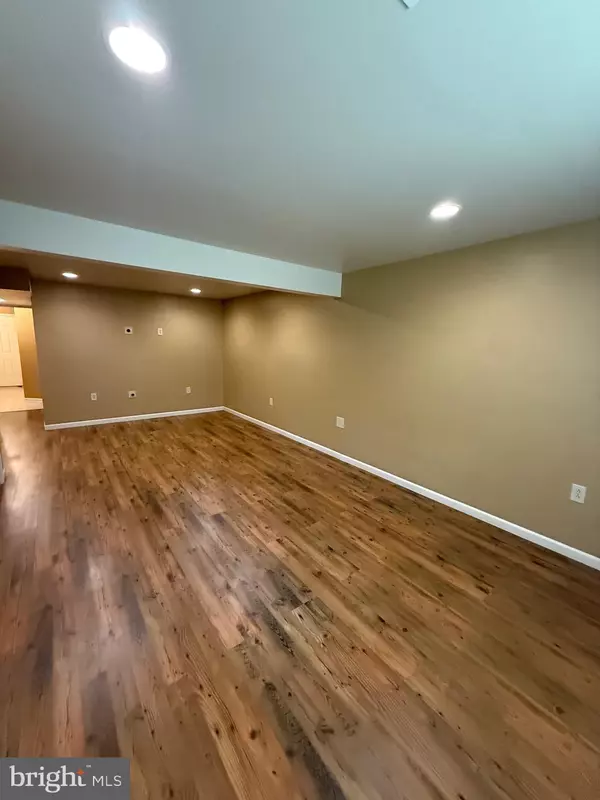 Martinsburg, WV 25404,28 NATURAL WAY