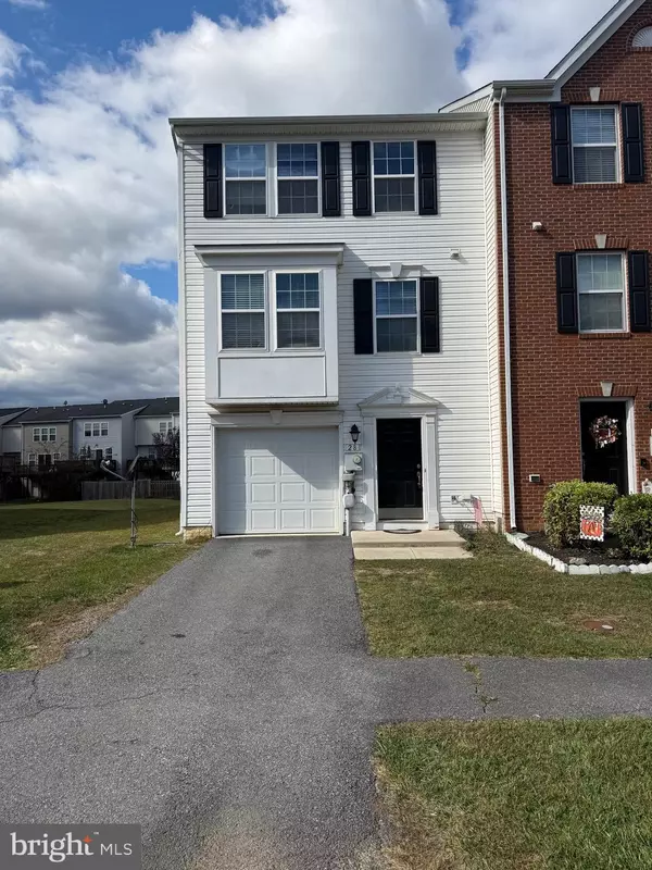 Martinsburg, WV 25404,28 NATURAL WAY
