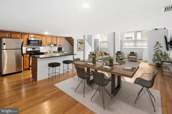 Philadelphia, PA 19123,810 N HANCOCK ST #2