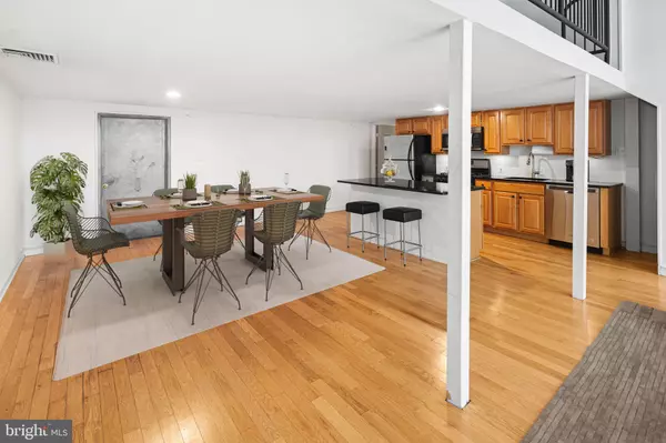 Philadelphia, PA 19123,810 N HANCOCK ST #2