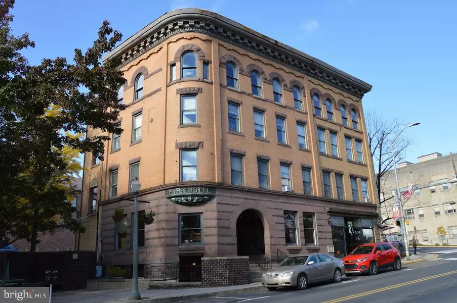 315 N CENTRE ST, Pottsville, PA 17901