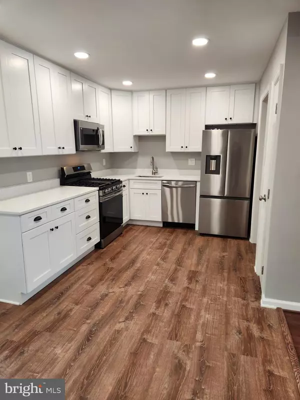 Bethesda, MD 20814,8404 N BROOK LN