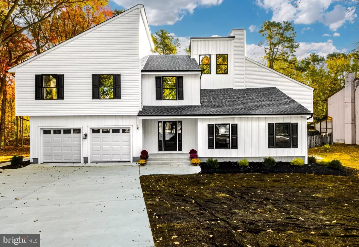 Voorhees, NJ 08043,15 BRONWOOD DR