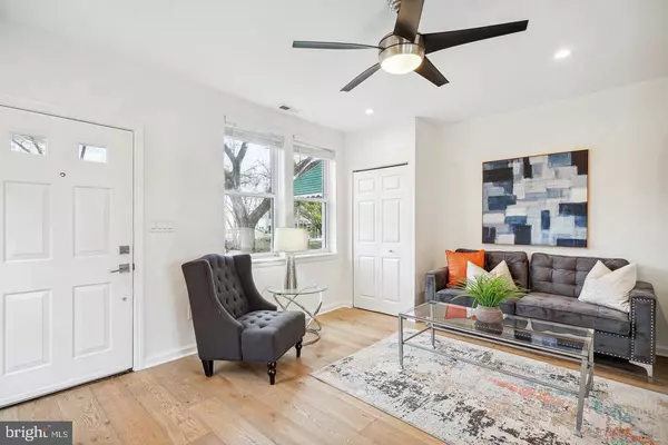 Washington, DC 20003,325 17TH ST SE