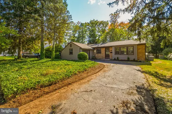 1015 MERRYMOUNT AVE S, Blackwood, NJ 08012