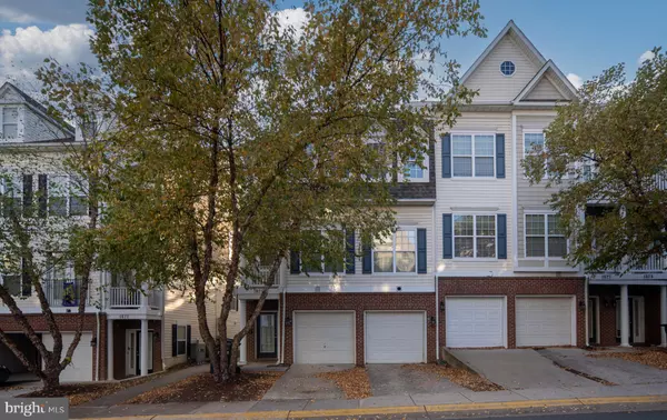 Woodbridge, VA 22191,1825 CEDAR COVE WAY #201