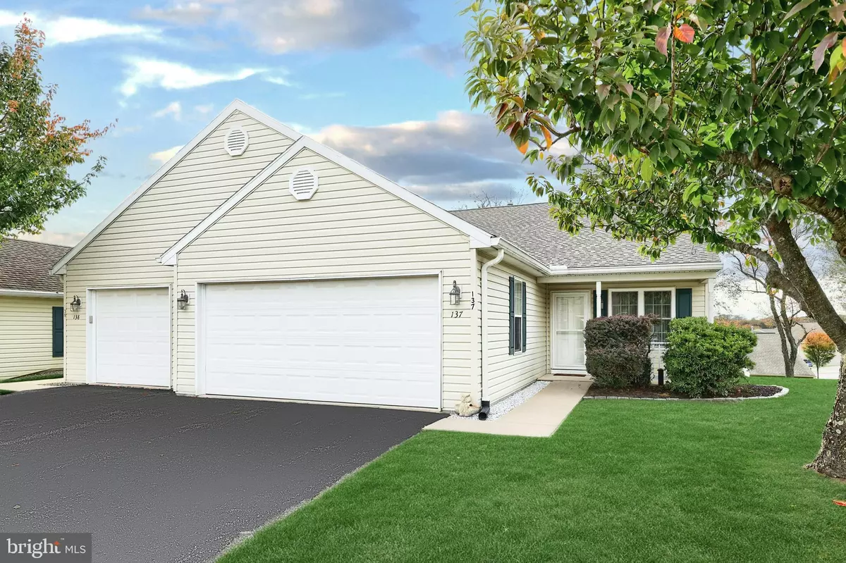 Red Lion, PA 17356,137 FURLONG WAY #137