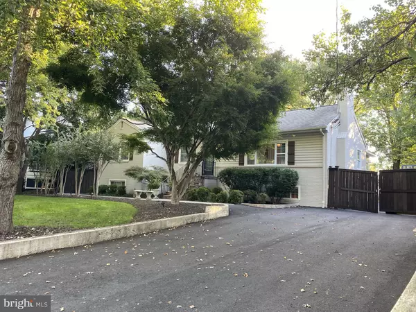 2107 VIRGINIA AVE, Mclean, VA 22101