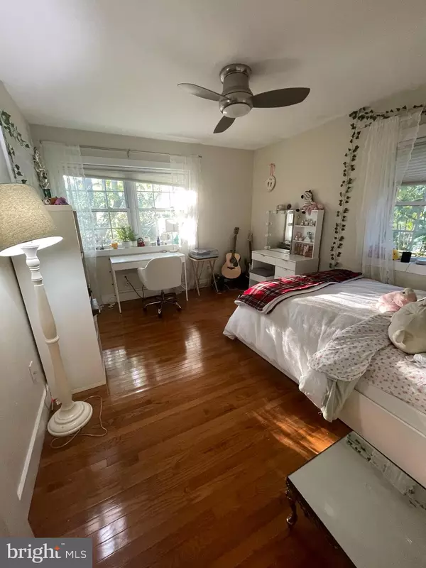 Mclean, VA 22101,2107 VIRGINIA AVE