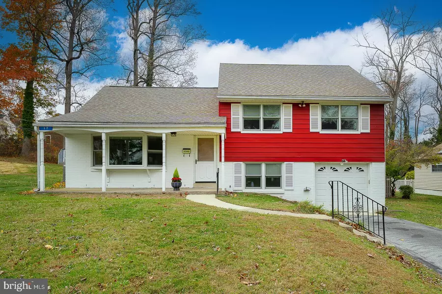 17 BRYAN AVE, Malvern, PA 19355