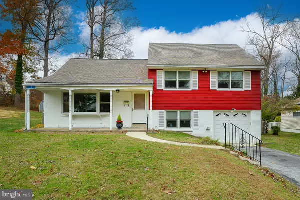 17 BRYAN AVE, Malvern, PA 19355