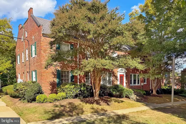 Arlington, VA 22201,1723 N TROY ST #8-405