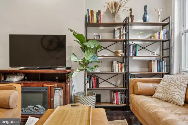 Philadelphia, PA 19145,1836 S HICKS ST