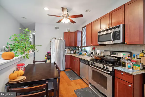 Philadelphia, PA 19146,1818 CHRISTIAN ST #3