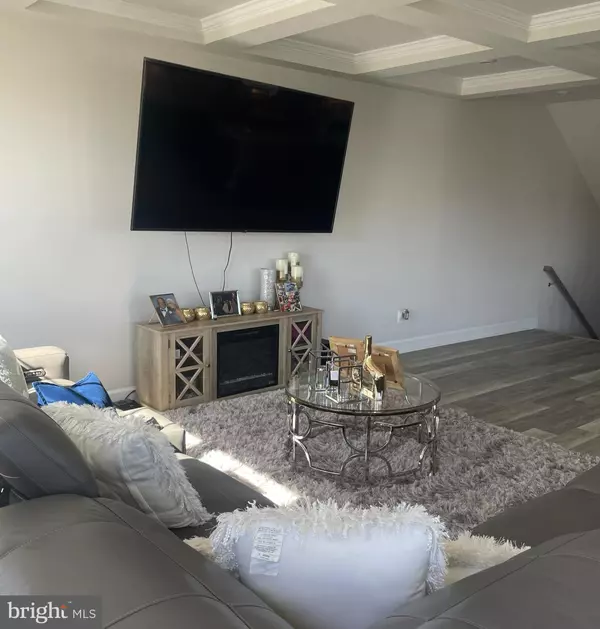 Upper Marlboro, MD 20772,9647 GLASSY CREEK WAY #160