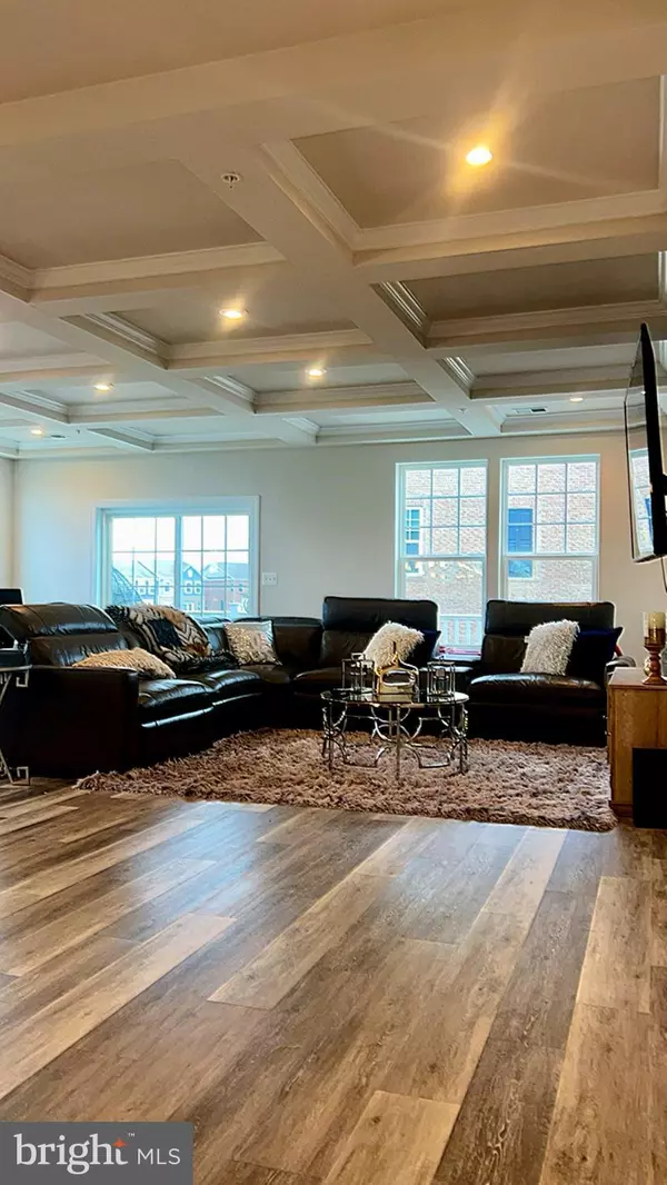 Upper Marlboro, MD 20772,9647 GLASSY CREEK WAY #160