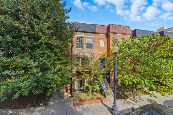 1645 PARK RD NW, Washington, DC 20010