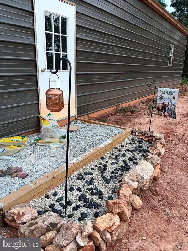 Appomattox, VA 24522,300 GRIZZLY