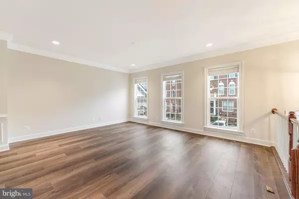 Ashburn, VA 20147,20619 ERSKINE TER