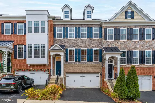 20619 ERSKINE TER, Ashburn, VA 20147