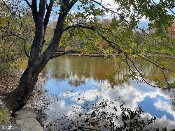 Gaithersburg, MD 20886,10116 LITTLE POND PL #10116