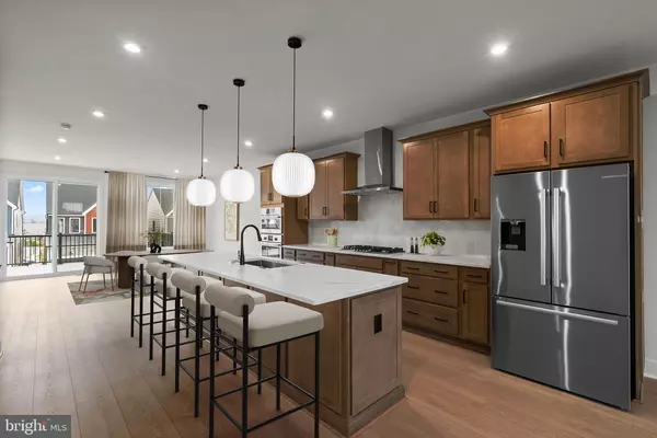 Ashburn, VA 20147,44480 LOWESTOFT SQ