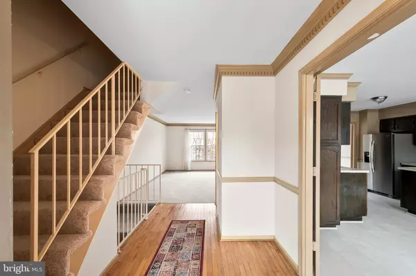 Springfield, VA 22153,9518 HUNT SQUARE CT