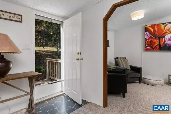 Nellysford, VA 22958,96 LITTLE STONEY LN