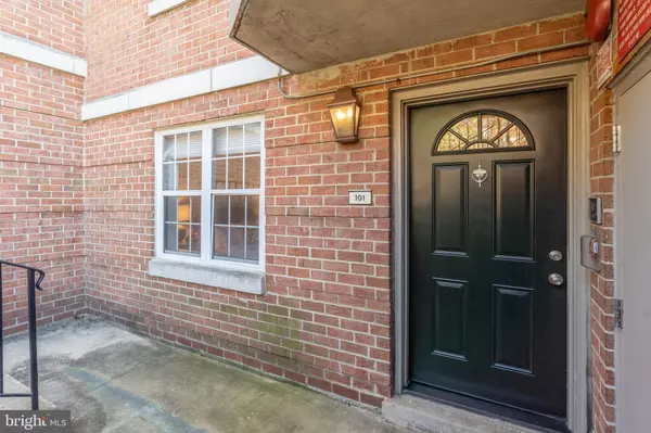 Washington, DC 20016,3806 PORTER ST NW #101