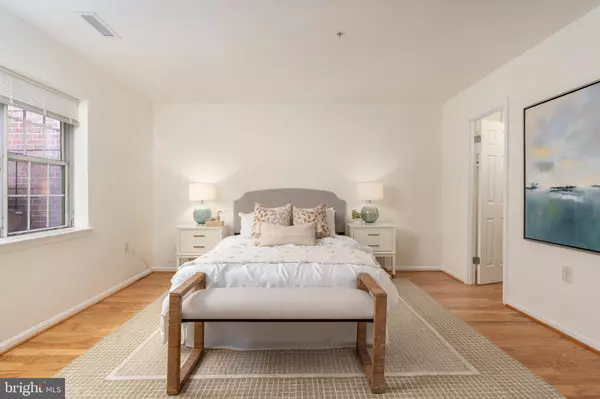 Washington, DC 20016,3806 PORTER ST NW #101