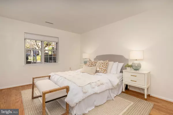 Washington, DC 20016,3806 PORTER ST NW #101