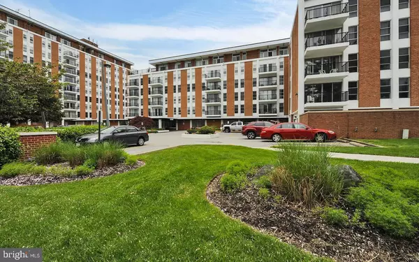 3601 CLARKS LN #506, Baltimore, MD 21215
