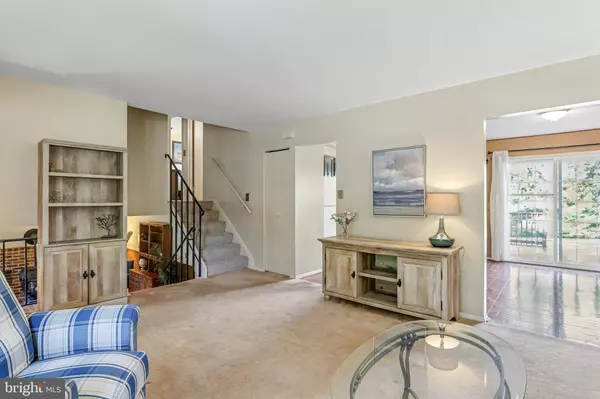 Camp Hill, PA 17011,9 OAKWOOD CT