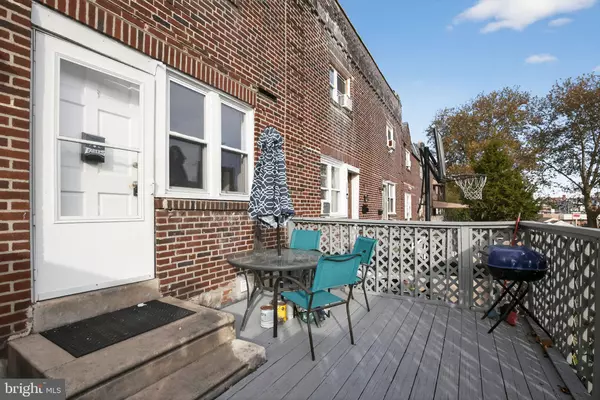 Upper Darby, PA 19082,558 SNOWDEN RD