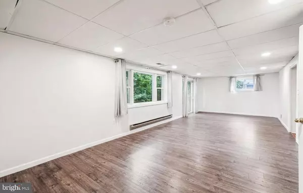 College Park, MD 20740,9321 B SAINT ANDREWS PL