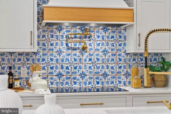 Alexandria, VA 22314,411 S SAINT ASAPH ST