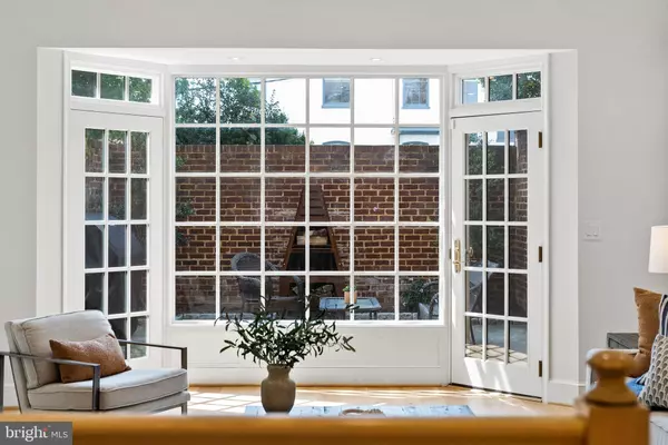 Alexandria, VA 22314,411 S SAINT ASAPH ST