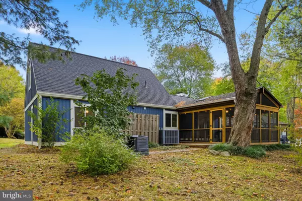 Reston, VA 20191,11309 GATESBOROUGH LN