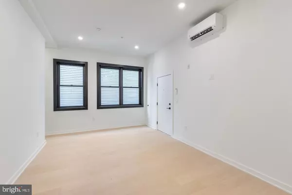 Philadelphia, PA 19125,2414 FRANKFORD AVE #2