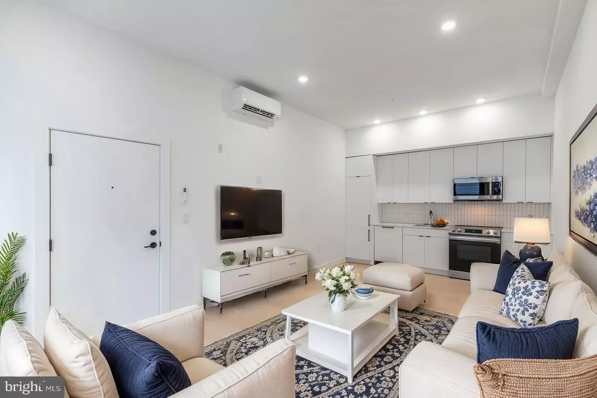 Philadelphia, PA 19125,2414 FRANKFORD AVE #2