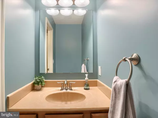 Carlisle, PA 17013,8 BROOK SIDE DR