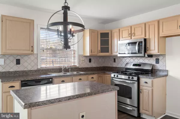 Sicklerville, NJ 08081,19 COACHLIGHT DR