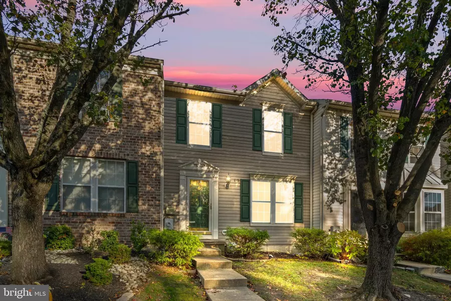 19 COACHLIGHT DR, Sicklerville, NJ 08081