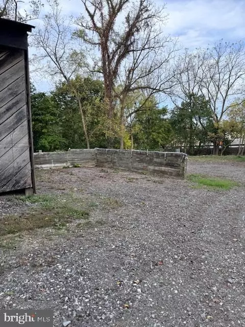 Phoenixville, PA 19460,1050 PIKE SPRINGS RD #BARN