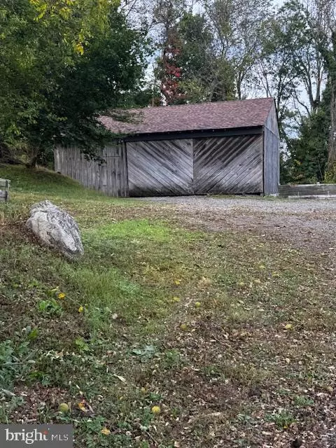 Phoenixville, PA 19460,1050 PIKE SPRINGS RD #BARN