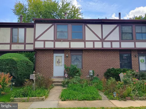 27 BOURBON CT, Baltimore, MD 21234