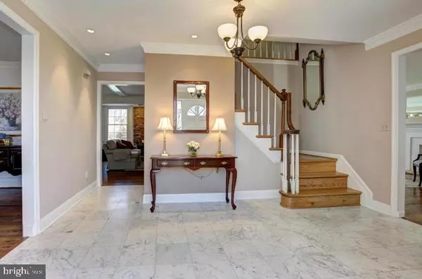 Potomac, MD 20854,9915 GLEN ROAD