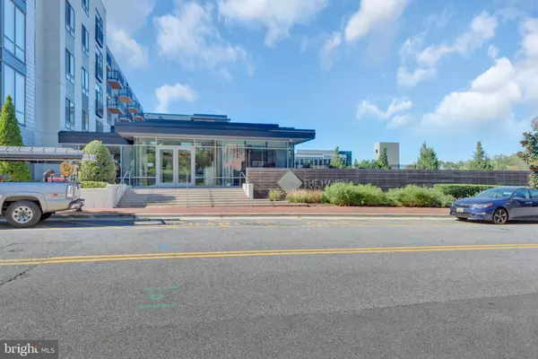 Oxon Hill, MD 20745,145 RIVERHAVEN DR #514